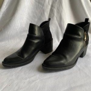 Zara Zip-Up Ankle Booties - Size 9.5 US (41 UK)